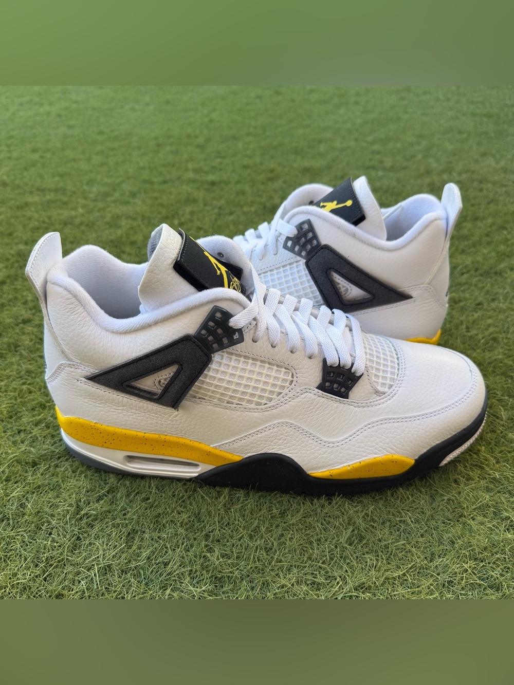 Air Jordan 4 Retro